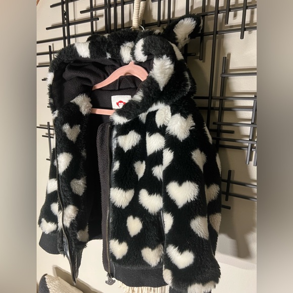 APPAMAN FAUX FUR HEART HOODED COAT EARS BLACK WHITE HEARTS HOOD JACKET BOMBER 6 - Picture 3 of 12